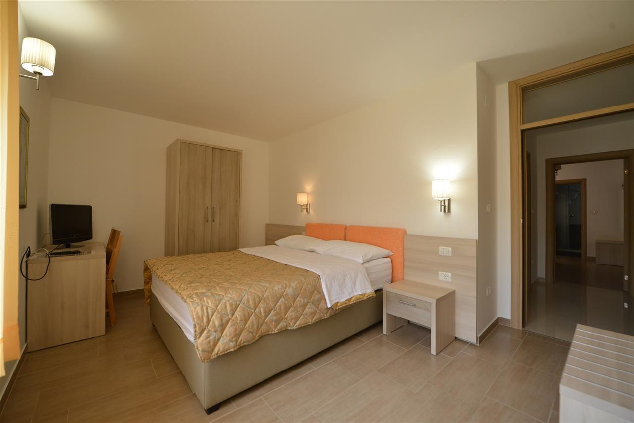 Hotel Pervan Medjugorje Exterior photo