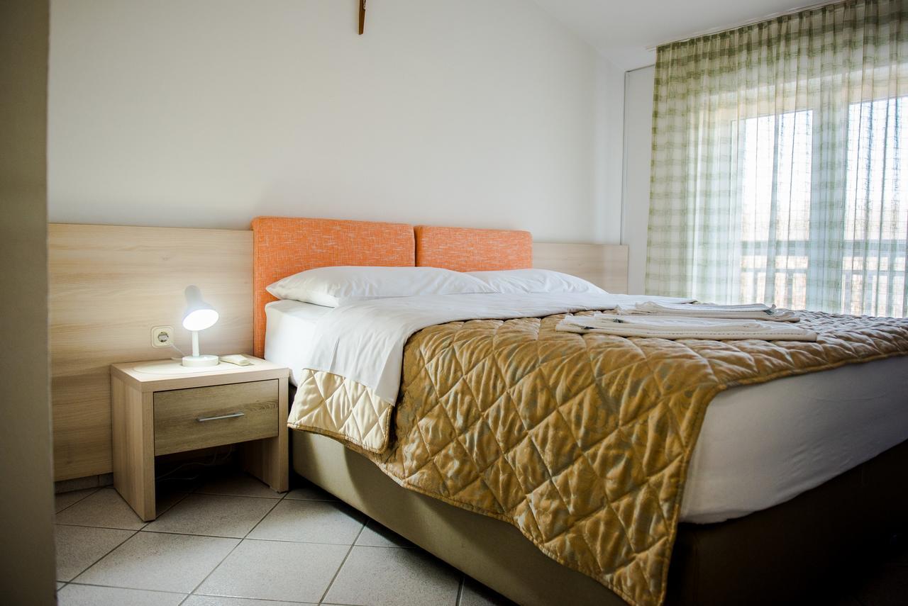 Hotel Pervan Medjugorje Exterior photo